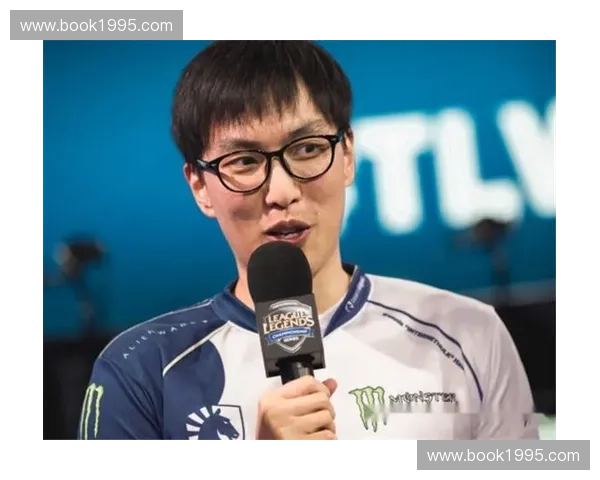 Dota2镶孔系统深度解析与战略应用探讨 Dota2镶孔系统深度解析与战略应用探讨